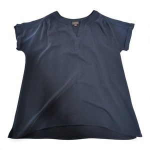 J. Jill Navy V-Notch Short‎ Sleeve Blouse - L